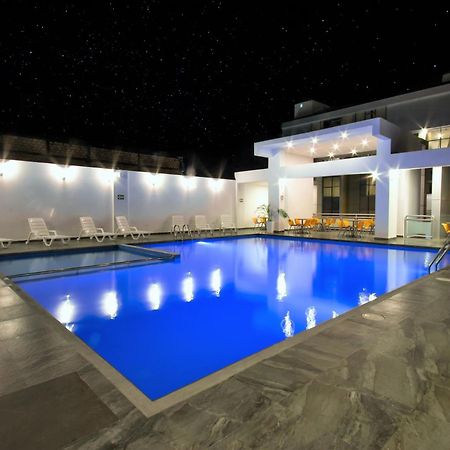 Cumbaza Hotel & Convenciones Тарапото Екстериор снимка