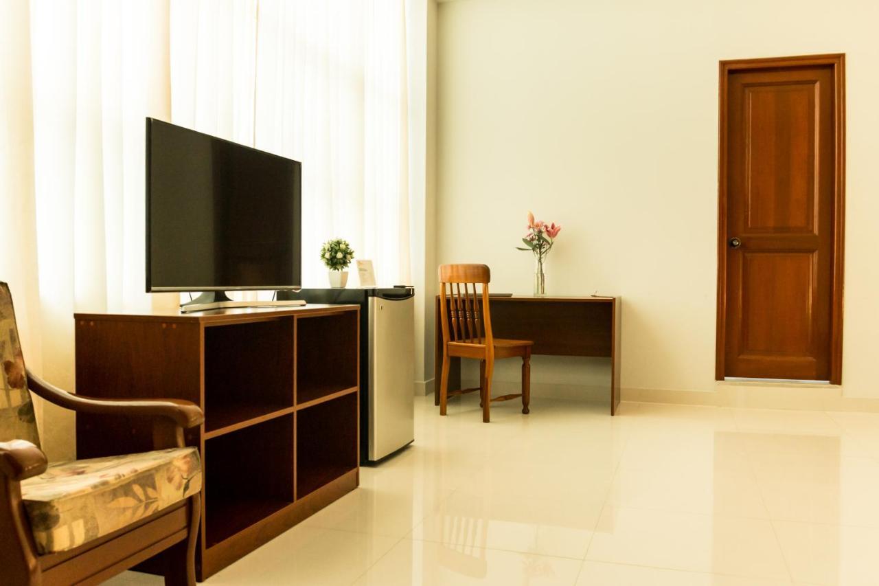Cumbaza Hotel & Convenciones Тарапото Екстериор снимка