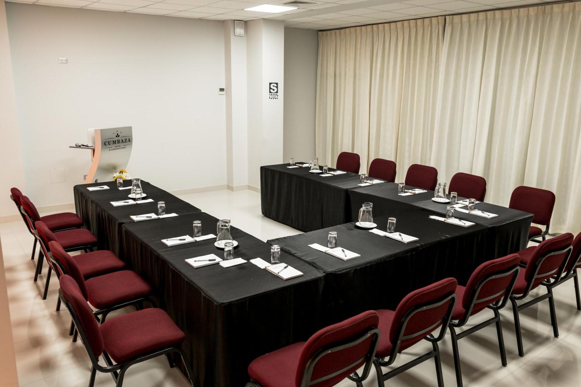 Cumbaza Hotel & Convenciones Тарапото Екстериор снимка