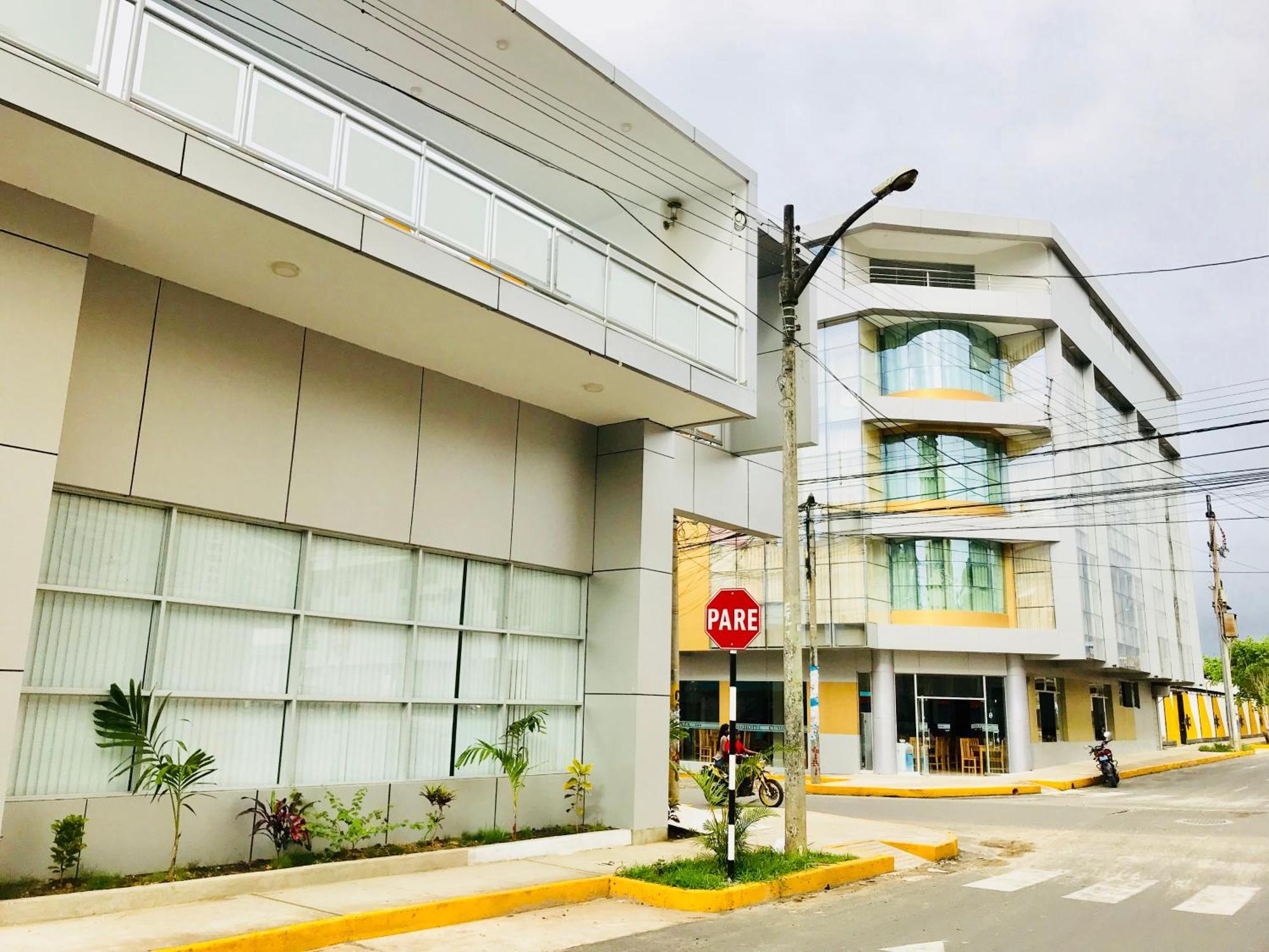 Cumbaza Hotel & Convenciones Тарапото Екстериор снимка